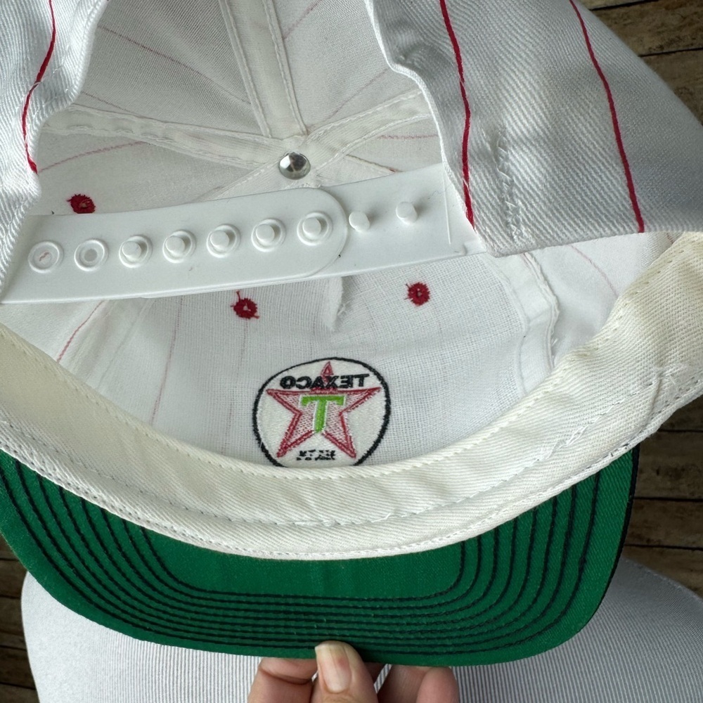 Texaco VTG White and Black Cap with Red Stripes - Picture 5 of 6